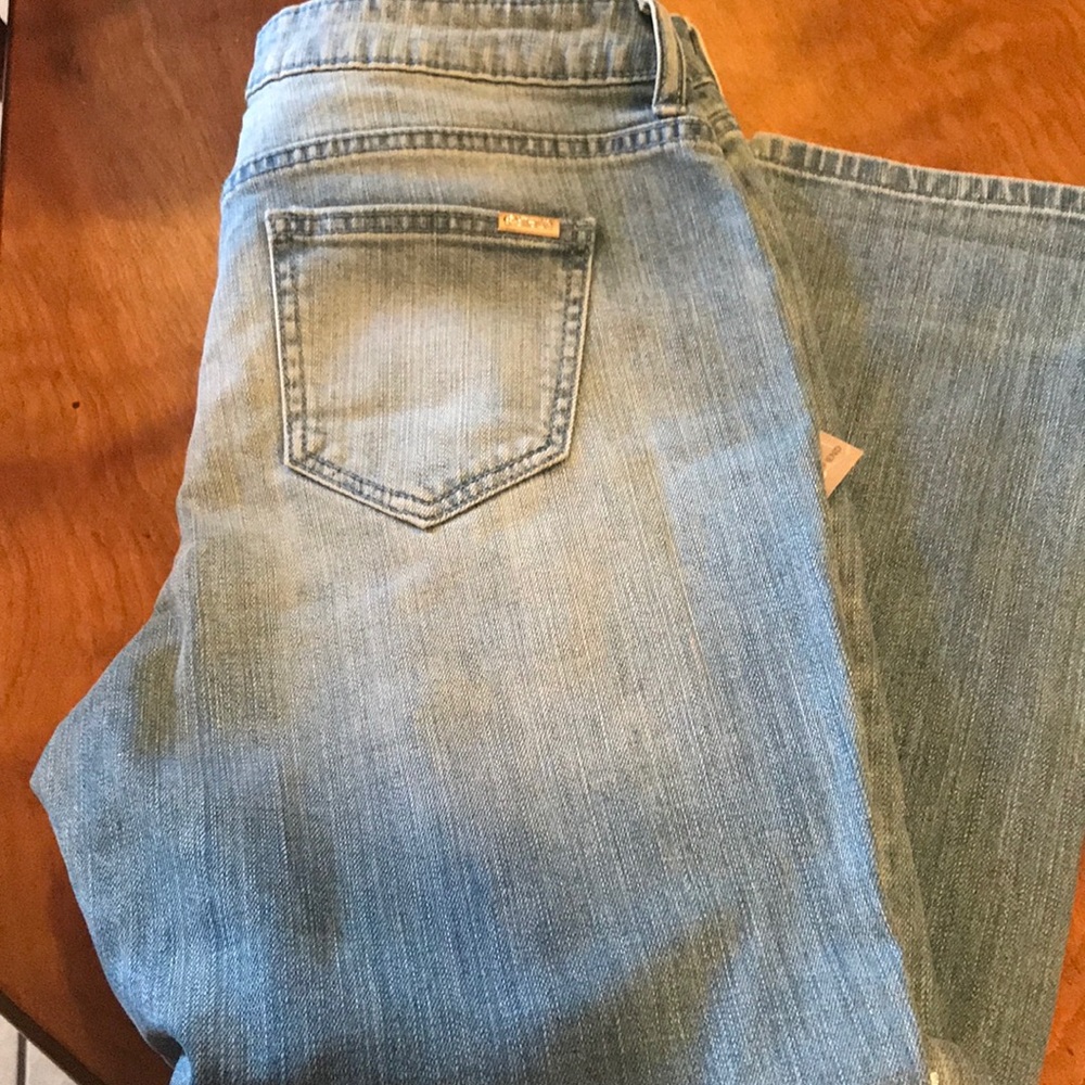Jennifer Lopez jeans